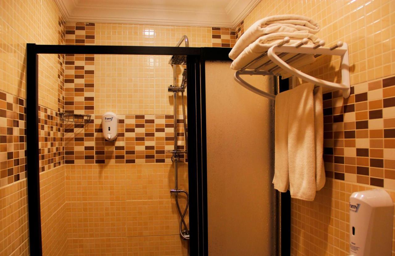 Gross Hotel Istanbul Bagian luar foto