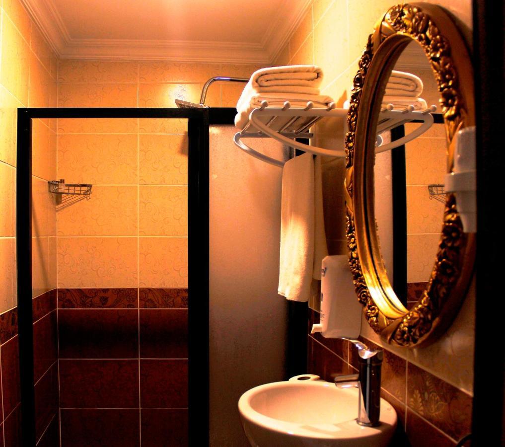 Gross Hotel Istanbul Bagian luar foto