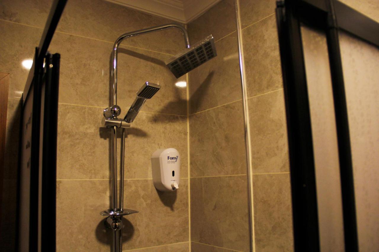 Gross Hotel Istanbul Bagian luar foto